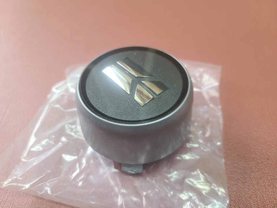 GM OEM NOS 10080813 Aluminum Wheel Hub Cap 1989-1991 Oldsmobile Cutlass Calais - Image 4 of 4