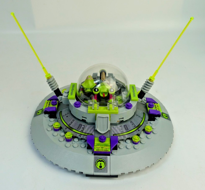 LEGO Alien Conquest 7052 UFO Abduction Vintage SPACE Set INCOMPLETE