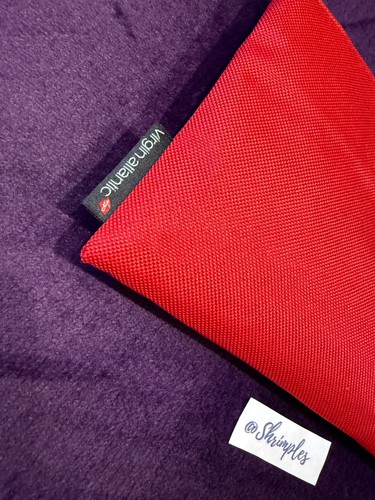 VIRGIN ATLANTIC Business Class AMENITY KIT by Herschel Supply co. NEW Sealed Red - Picture 2 of 5
