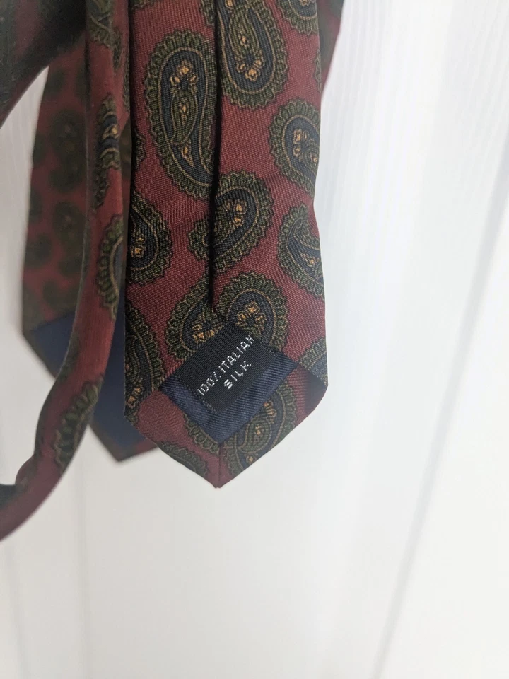 Corbata Coach para hombre roja seda cachemira 56" de largo Foto 4 de 4