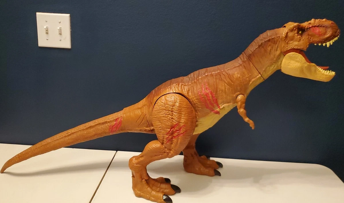Jurassic world super colossal sales tyrannosaurus rex battle damage