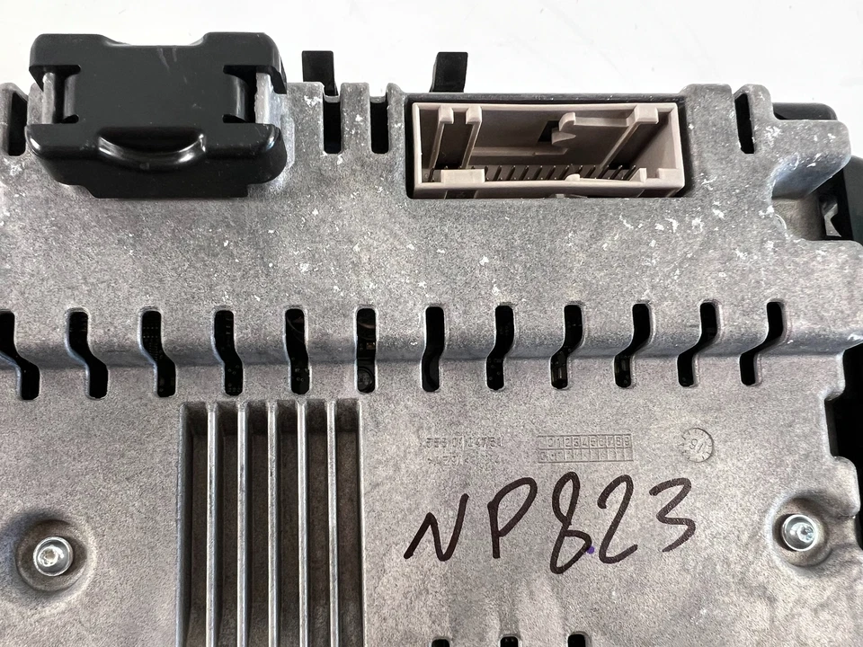 AUDI A4 8W2, B9 8W5920701A Instrument Cluster Speedometer 2016 26581264 - Image 3 of 4