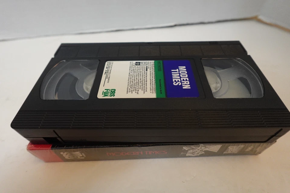 Charlie Chaplin- Modern Times - Centennial Collection VHS tape (tested) - Image 4 of 4