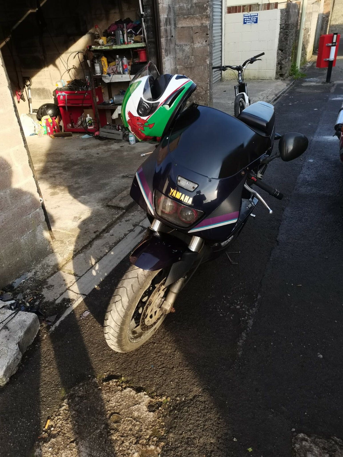 Image 31 - Yamaha FZR1000 exup