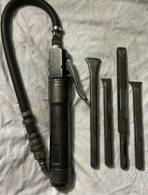 CHICAGO PNEUMATIC CP 455 Weld Flux Chipper, Scraper, Tested W/4 Bits, Scrapper