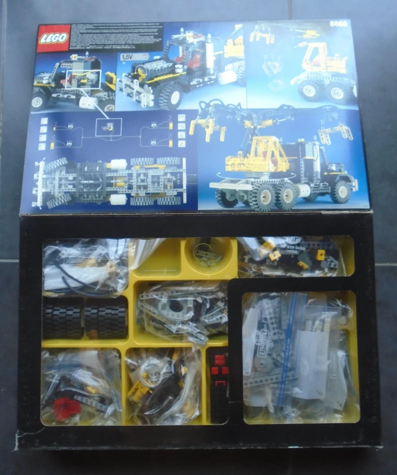 LEGO Technic 8868 Airtech Claw Rig, photo 2 sur 5