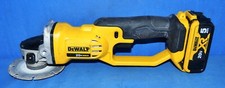 DEWALT DCG412 20V 4-1/2" Angle Grinder w/ 5.0 Ah Battery
