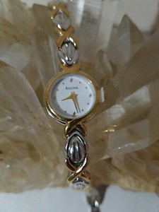 reloj bulova dama
