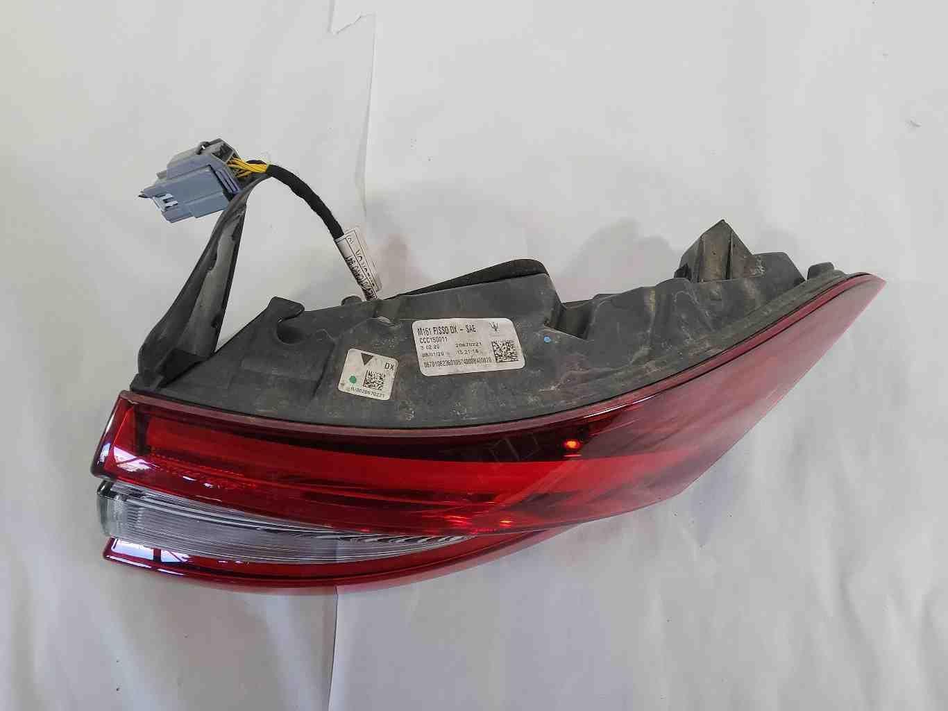 M161 FISS0 DX-SAE Tail Light Assembly MASERATI LEVANTE Right 20