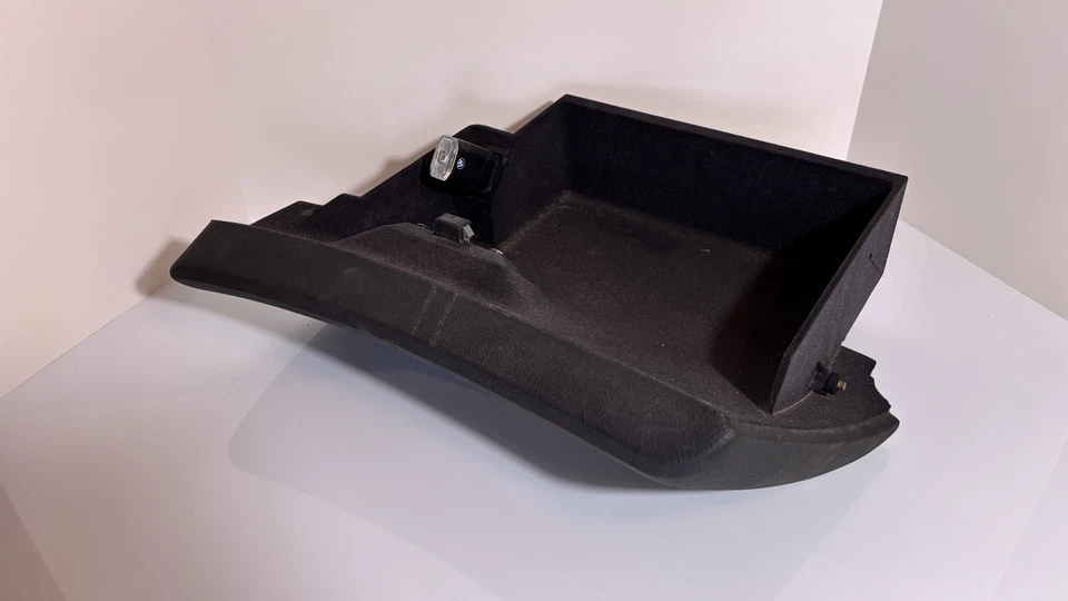 BMW E39 5-Series Sedan Black Glovebox with Latch 540i 528i530i 1997-2003 OEM - Image 2 of 4