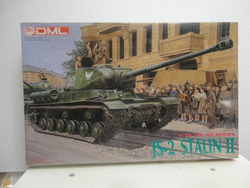 DML 1/35 Scale JS-2 STALIN II Tank Model Kit