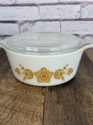 Pyrex Butterfly Gold 472 Casserole 1.5 Pt with Lid Vintage 1970s Bowl MINT