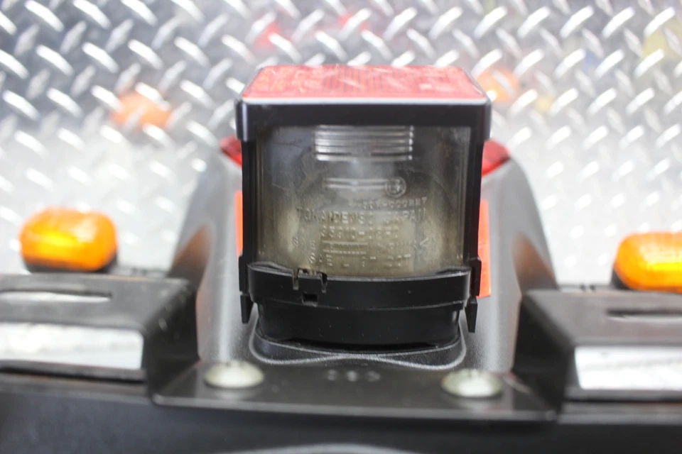 Guardabarros trasero Suzuki vstrom 1000 DL1000 2002 con luz trasera y señales 35710-06G30 Foto 3 de 4