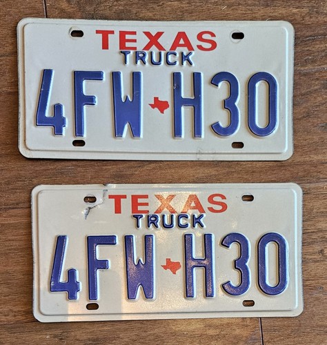 Vintage Lot of 2 Matching Number Texas Truck License Plates 4FW H30
