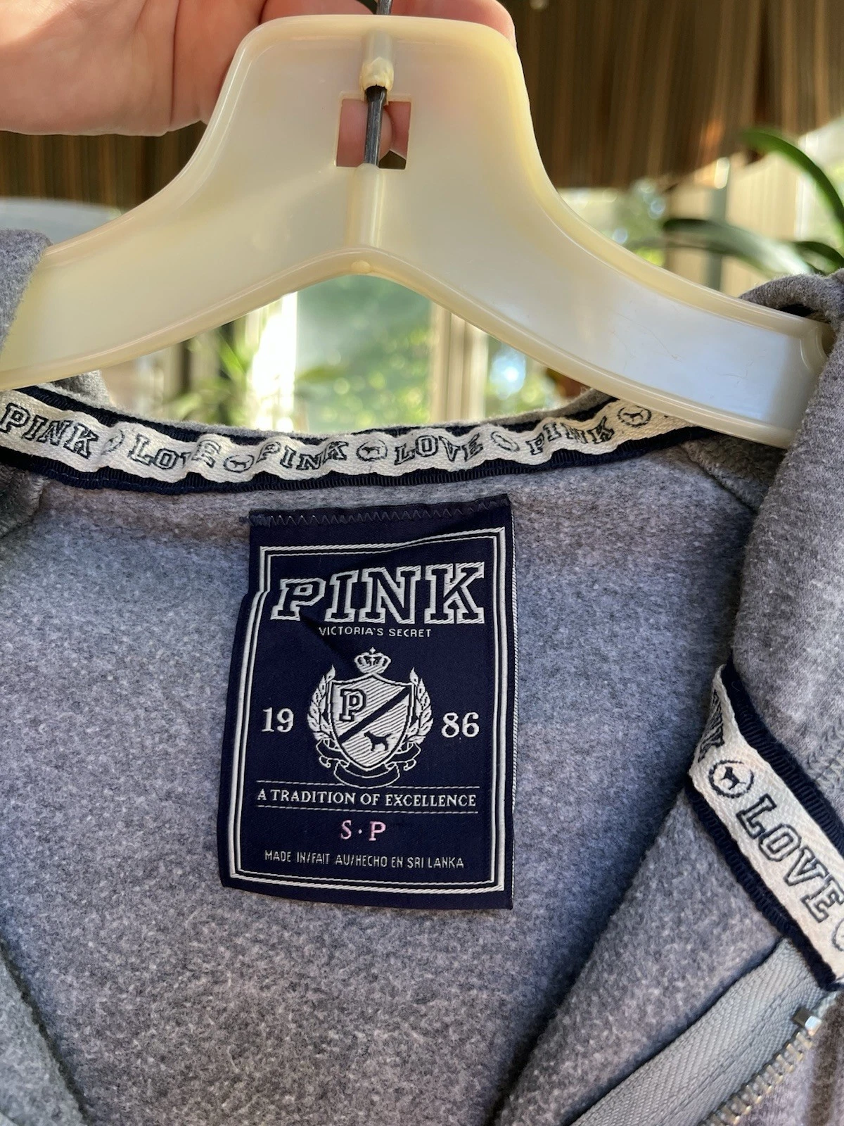 UNDERCOVER Felpa con cappuccio e zip ROSA grigia con tasche strass