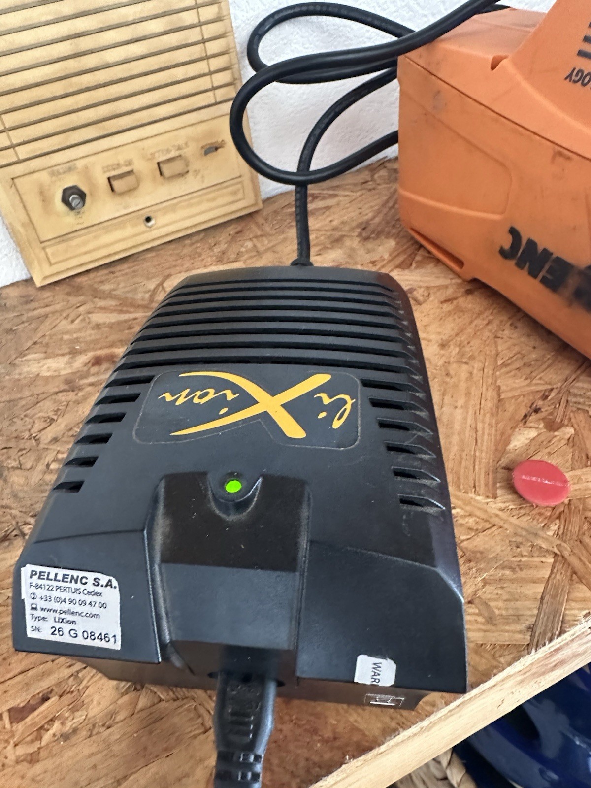 Professional Pellenc Lithium Ion 200 Electric Pruning Shears Complete Kit & Case