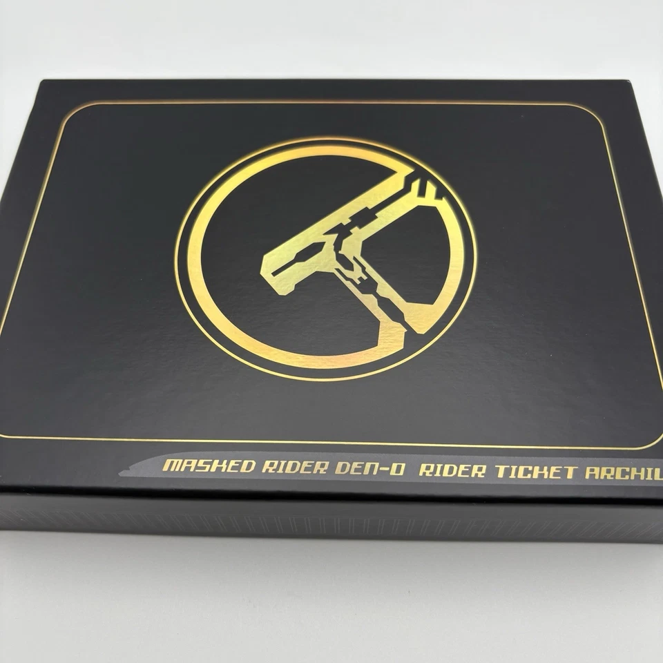 Caja funda de 124 entradas Kamen Rider Den-O Rider 2014 Foto 4 de 4