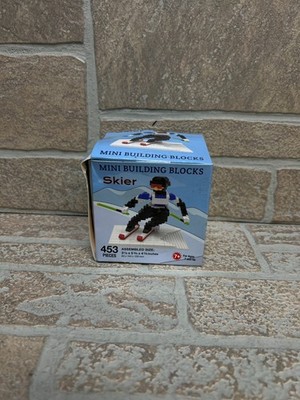 Mini Building Blocks - Skier - 453 Pieces - 3.18'' x 5.58'' x 4.38'' - NEW