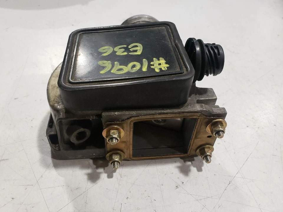 Sensor MAF de fluxo de ar de massa - 1994 BMW 318 E36 - 91-95 OEM 1734655 - Imagem 3 de 4