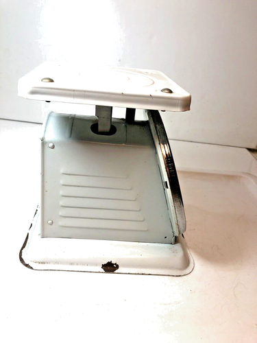 VINTAGE AMERICAN FAMILY NURSERY SCALE Good Working Condition! - Picture 7 of 8
