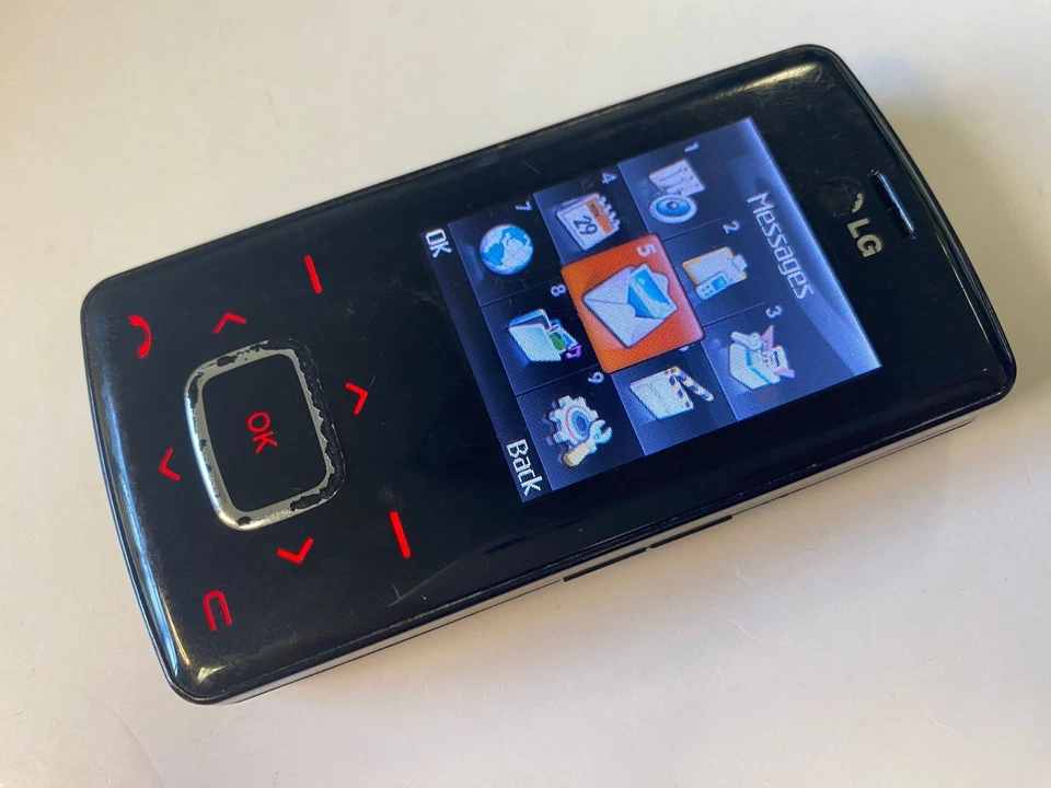 LG KG800 Chocolate Mobile Phone UNLOCKED Slider Button Handset Black - Image 2 of 4