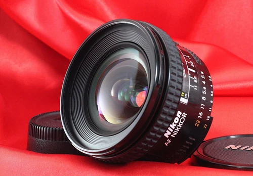 [Near Mint] Nikon AF Nikkor 20mm f/2.8 Wide Angle Prime Lens F Mount From Japan