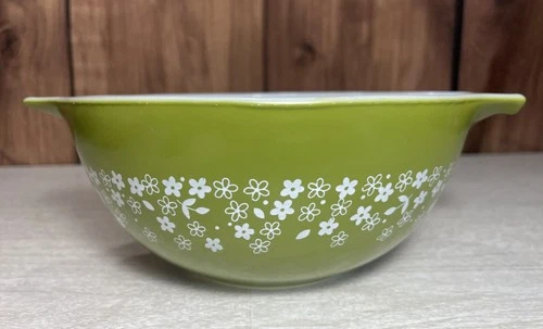 VTG Pyrex Green Spring Blossom "Crazy Daisy" 1-1/2 qt Cinderella Mixing Bowl 442