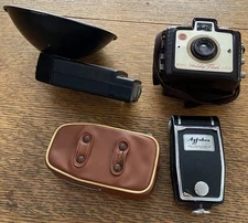 Vintage Camera Accessories Lot - Kodak Brownie Holiday Argus Flash Unit Agfalux