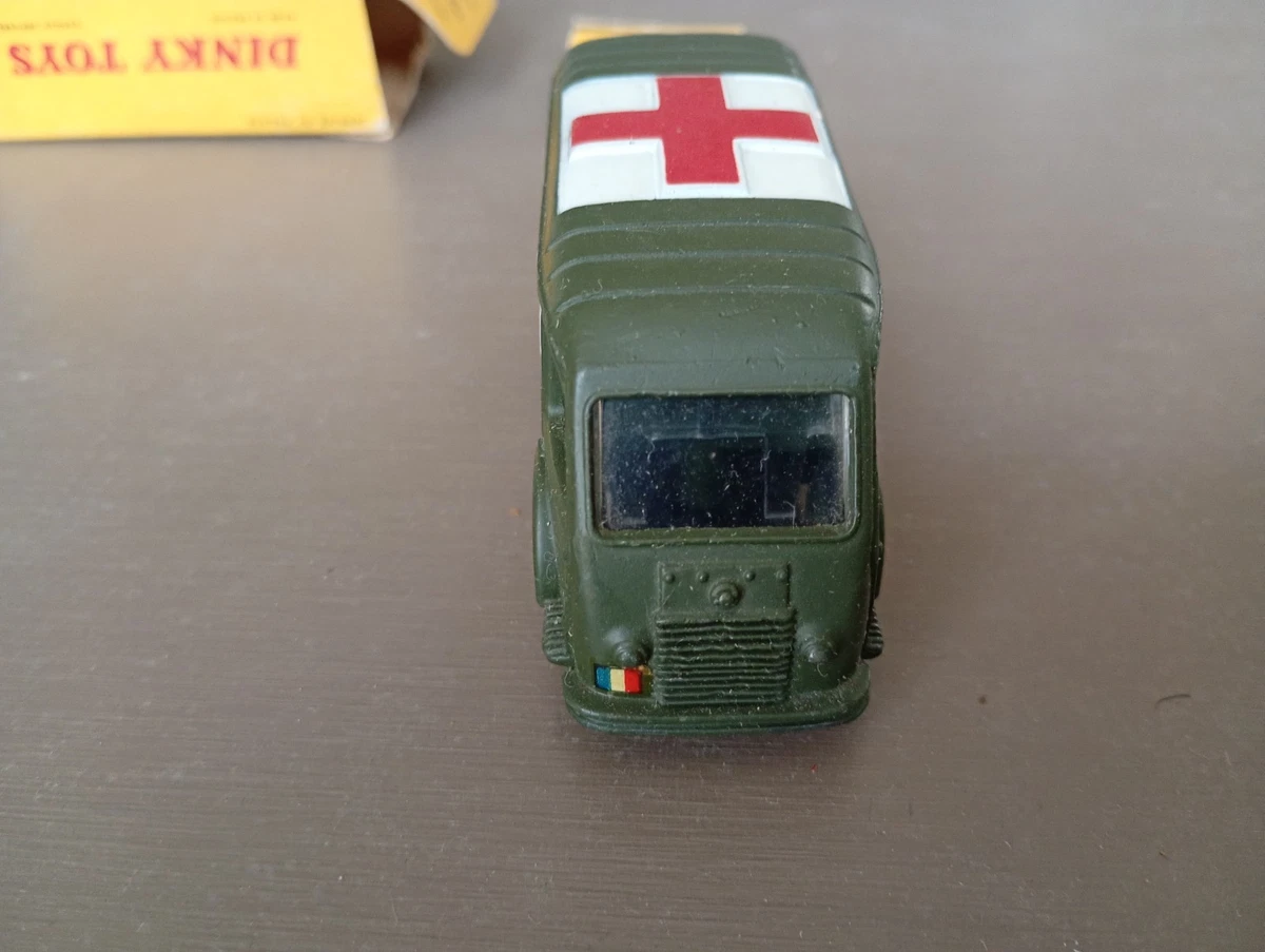 Dinky Toys – Ambulanza Militare Renault Carrier - Collezionismo In vendita a Modena