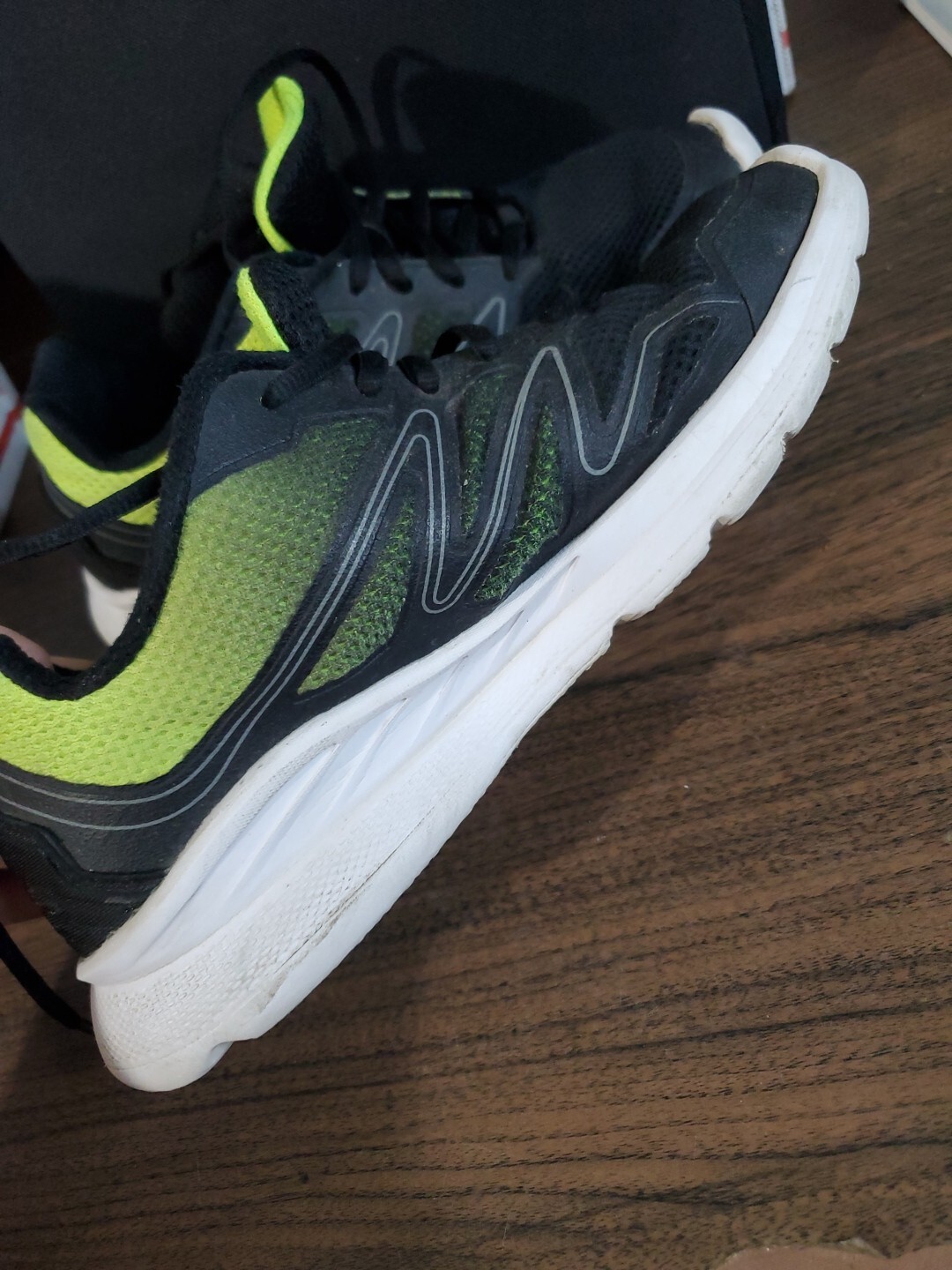 SAOLA Scarpe da corsa Fila da uomo Memory Panorama 9 1RM01606 016 nere taglia 7