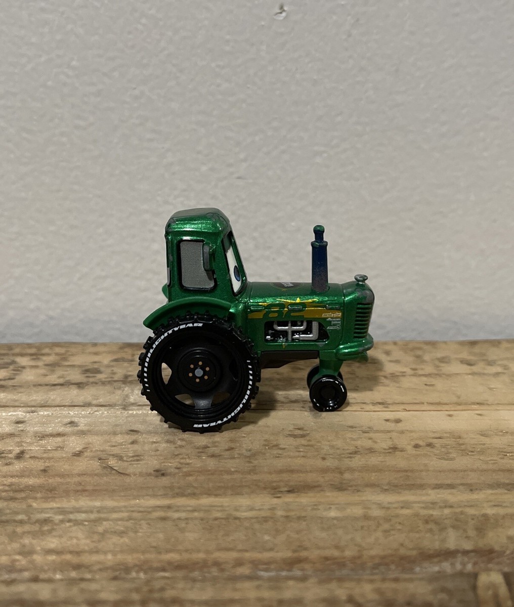 Disney Pixar Cars Shiny Wax Racing Tractor #82 Tractor Training