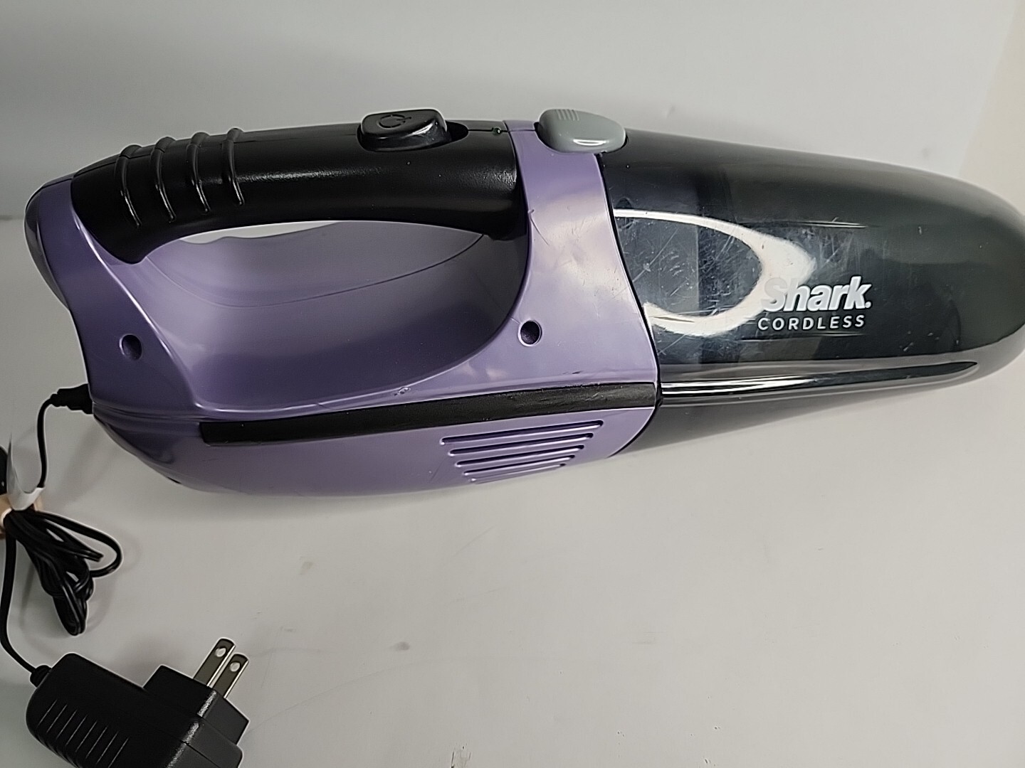 Shark SV780 N14 Cordless Pet Perfect Handheld Vacuum + Charger Works