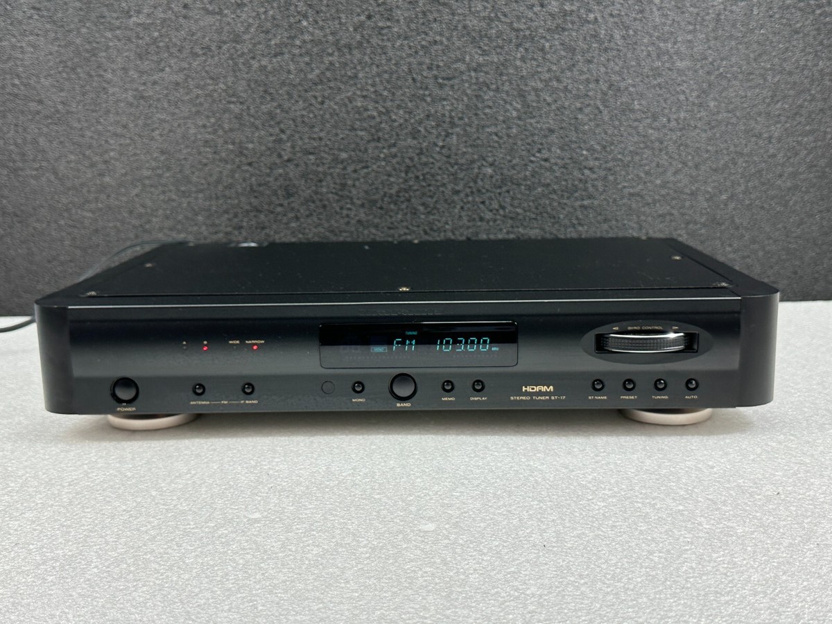 MARANTZ ST-17 TUNER ハイエンドチューナー　日本製 極美品 Vintage Marantz ST-17U Digital Stereo Tuner w/ Pwr Cord TESTED