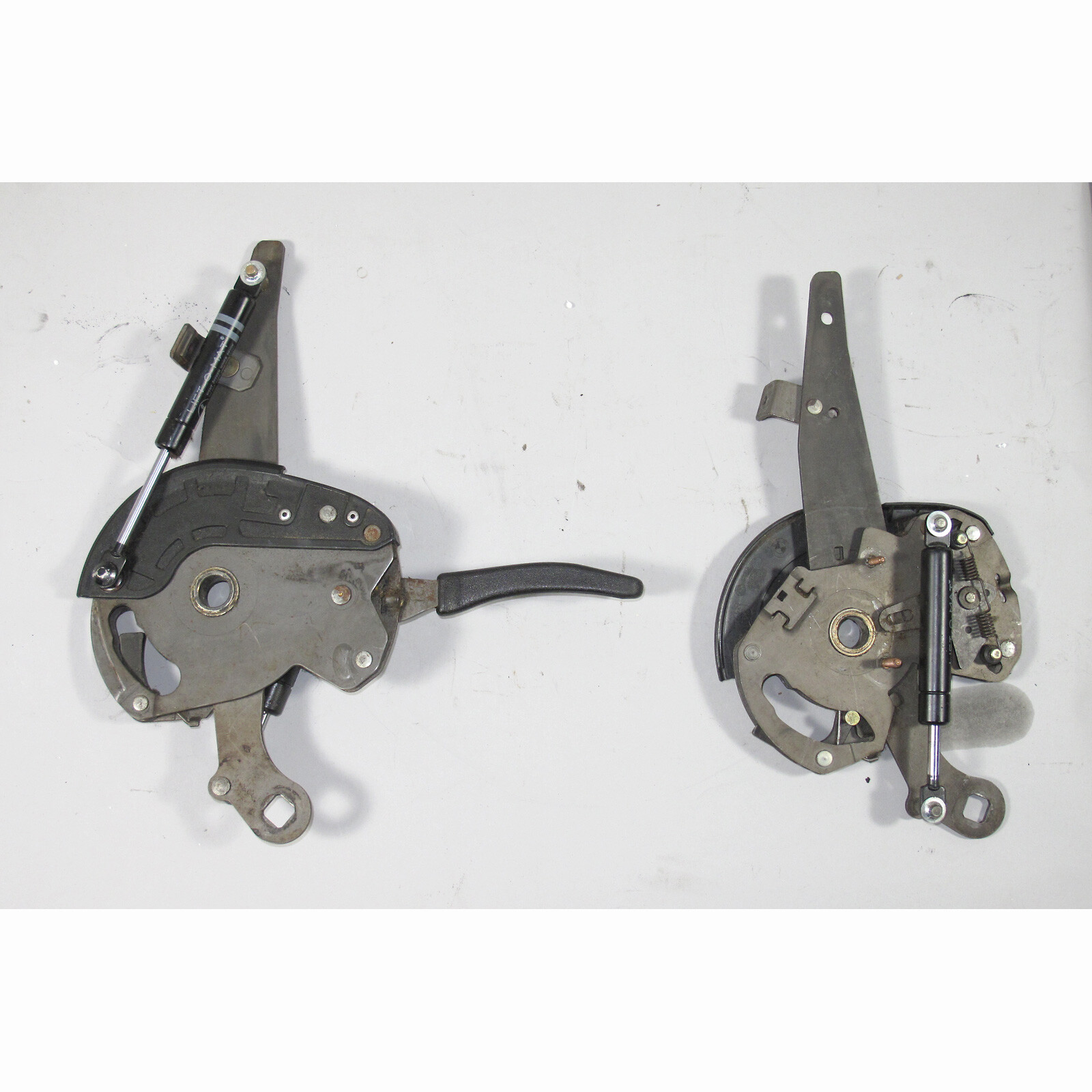 1984-1991 BMW E30 Drivers Seat Recline Angle Bracket Lever Gear Pair w Pistons