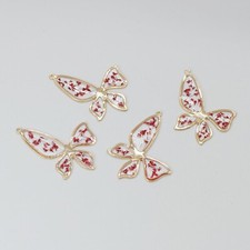 C 8PCS Gold Tone Real Dried Pressed Flower Resin Butterfly Shape Pendant GXE402