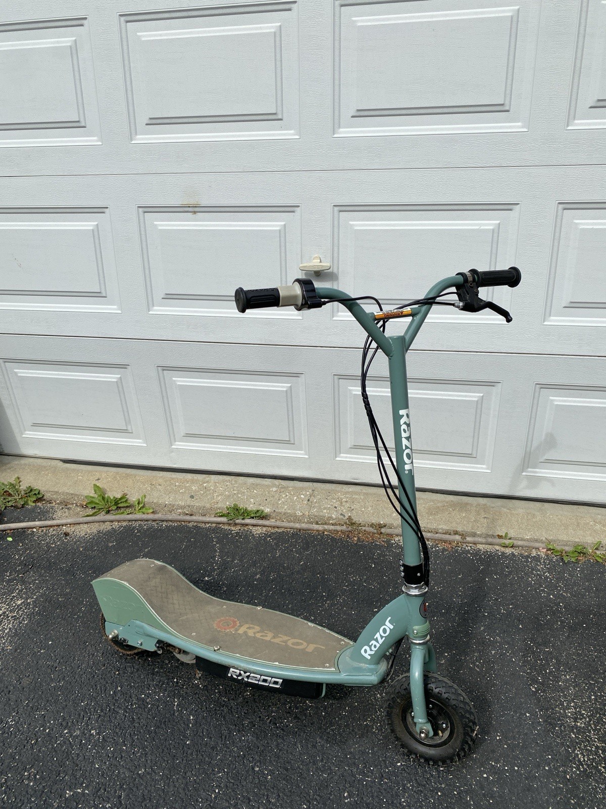 Razor RX200 Electric Off Road Scooter, Rear Wheel, Disc Brakes, Green For Parts