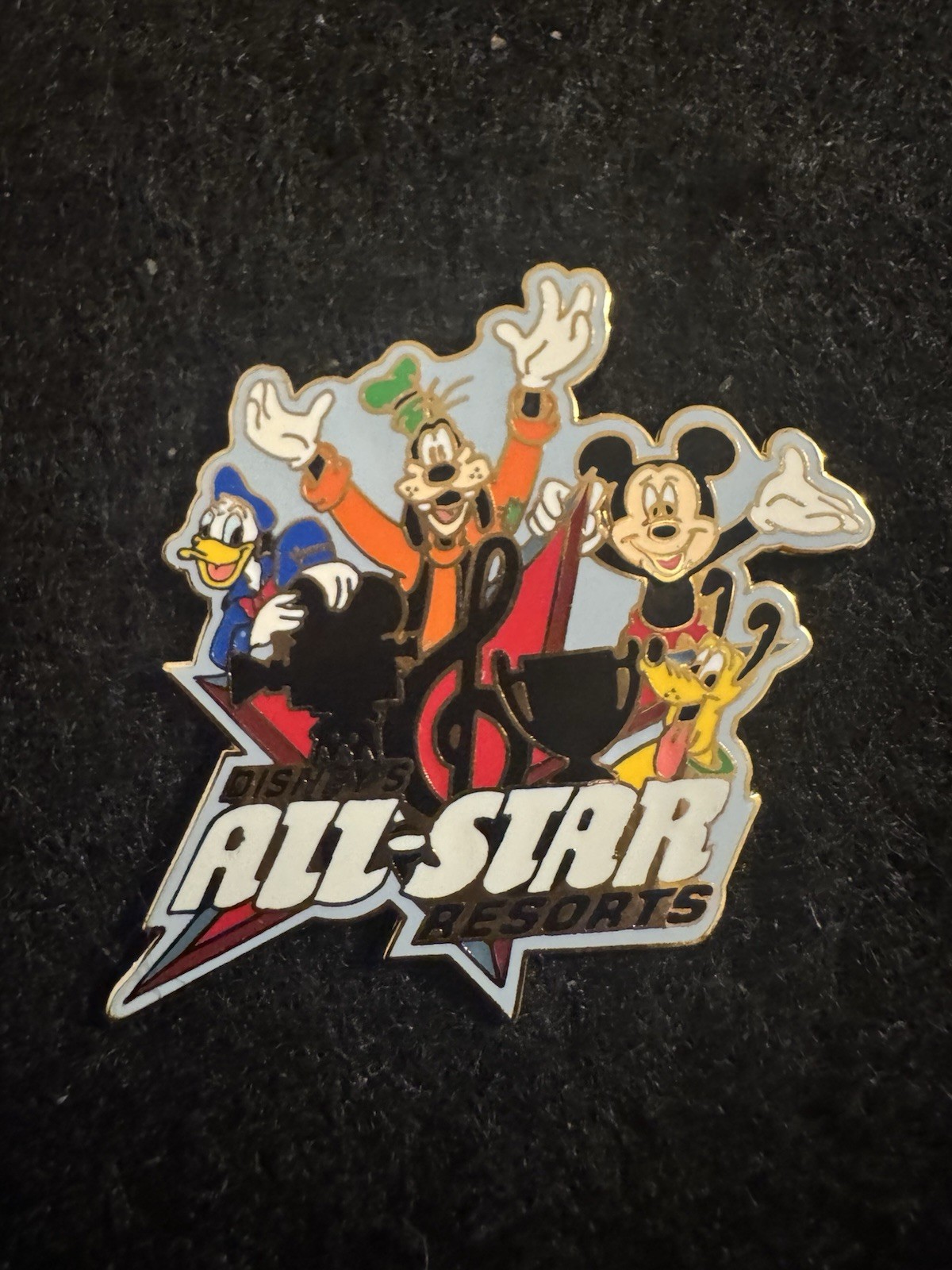 Disney Parks ALL STAR RESORTS Fab 4 Donald Goofy Mickey Pluto Disney Pin 2006