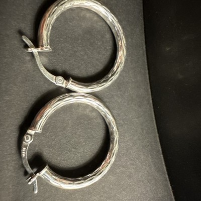 925 Sterling Silber Creolen mit Diamantschliff Design mittelgroße Huggies 