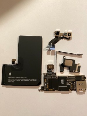 Apple iPhone 13 pro 256GB Graphite Unlocked oem logic board A2483 READ