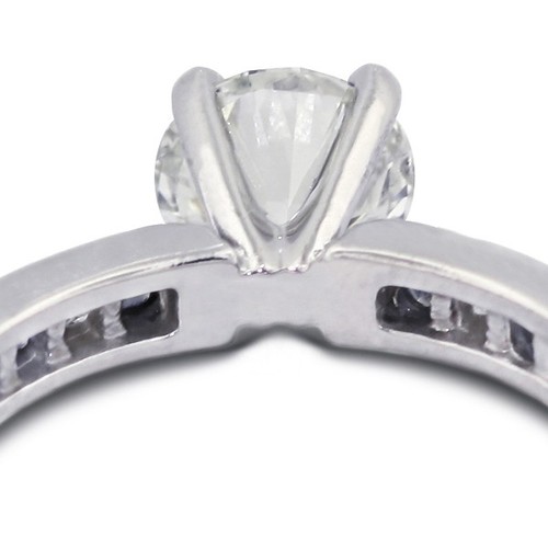 0.93ct D/VS2 Round Natural Certified Diamonds White Gold Classic Side Stone Ring - Picture 8 of 21