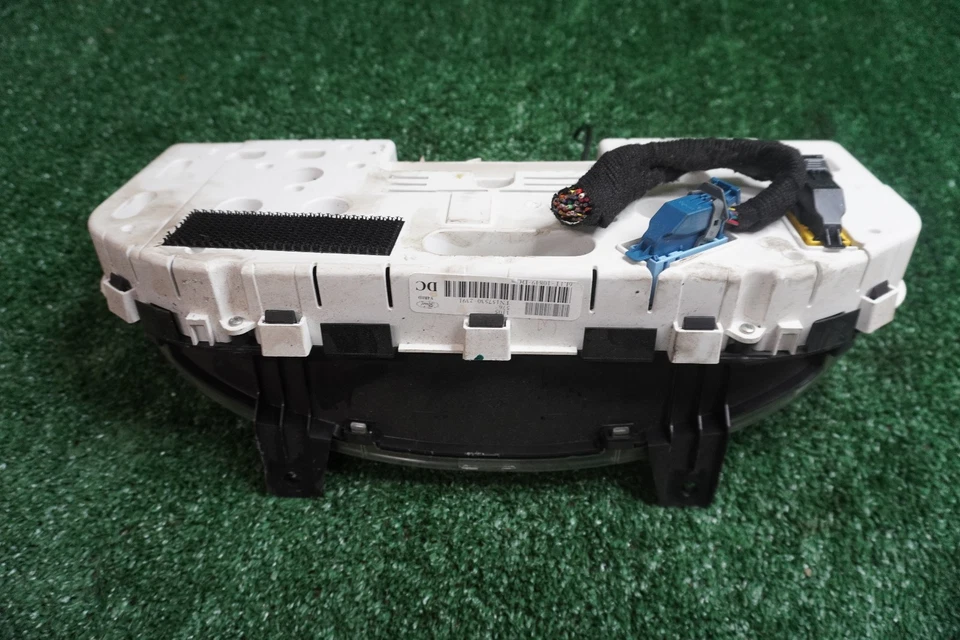 2005 2006 FORD Expedition Speedometer Gauge Cluster OEM 179K Miles 6L1T10849DC - Image 2 of 4