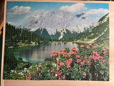 Victory Artistic Gold Box vintage plywood jigsaw puzzle - 2000 pieces & figurals