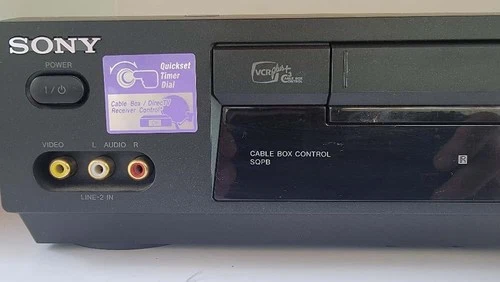 Digital Hi-Fi Stereo VCR - Thumbnail 5