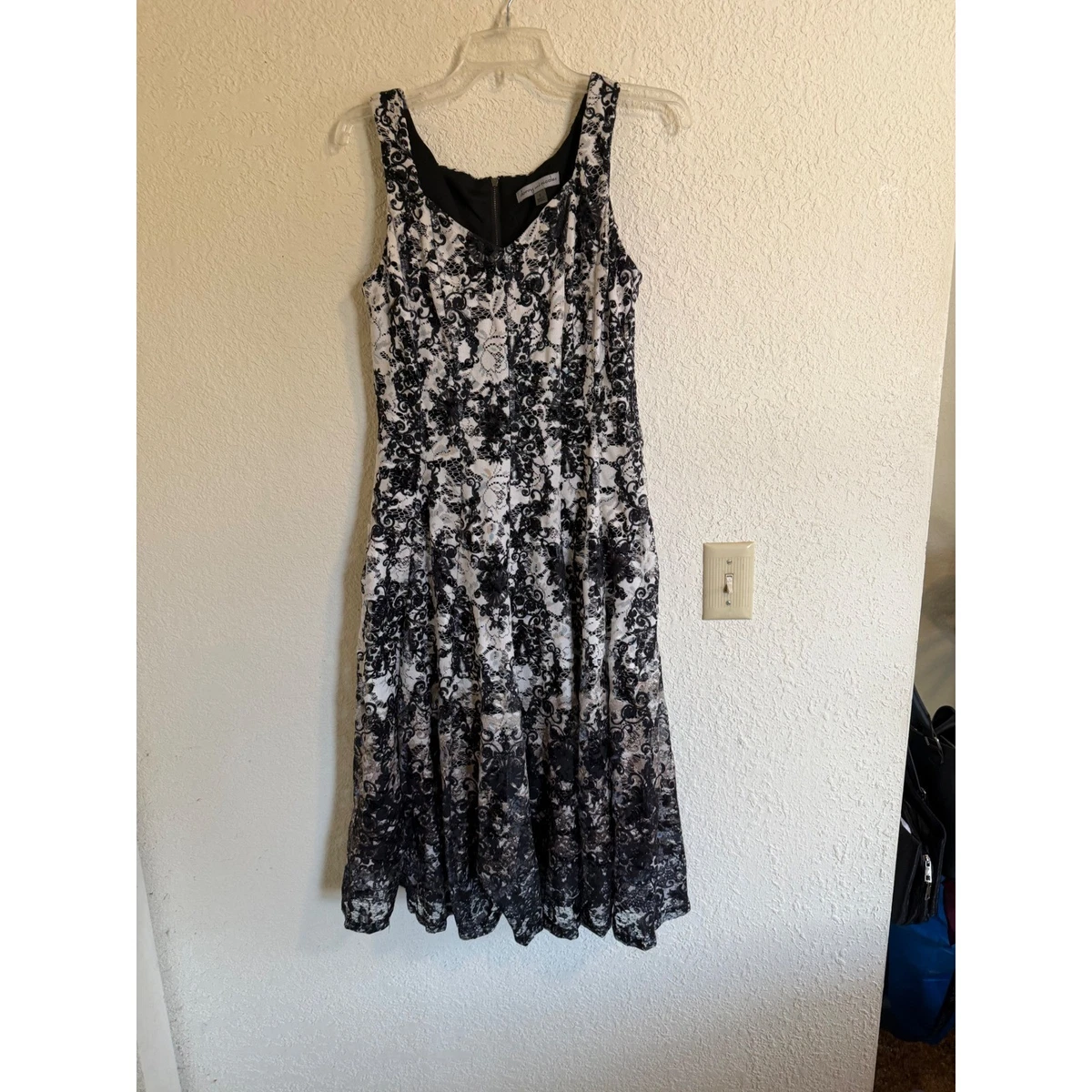 danny & nicole sleeveless floral lace fit & flare dress Danny & Nicole Elegant Pink Floral Lace Sleeveless Fit & Flare Dress Size 10