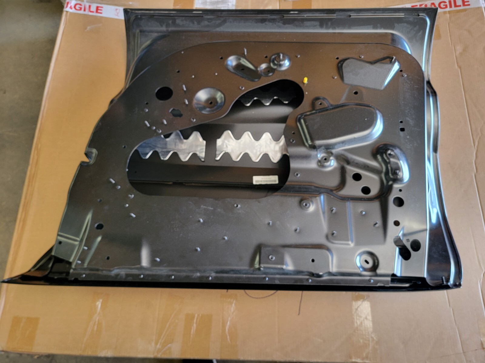 ASTON MARTIN PASSENGER RIGHT SIDE DOOR PANEL OEM MY8320122BE