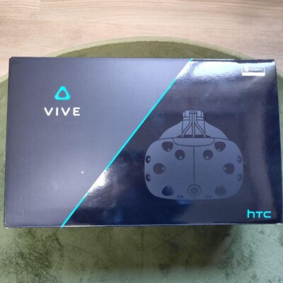 HTC Vive VR Headset Complete Kit Virtual Reality System with Controllers Used