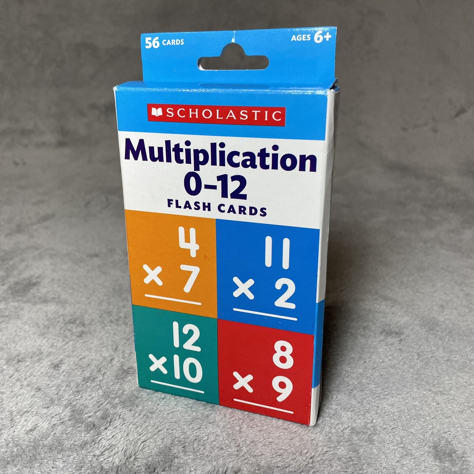 Scholastic Flash Cards Multiplication 0 12 (56 Cards) 9781338233575