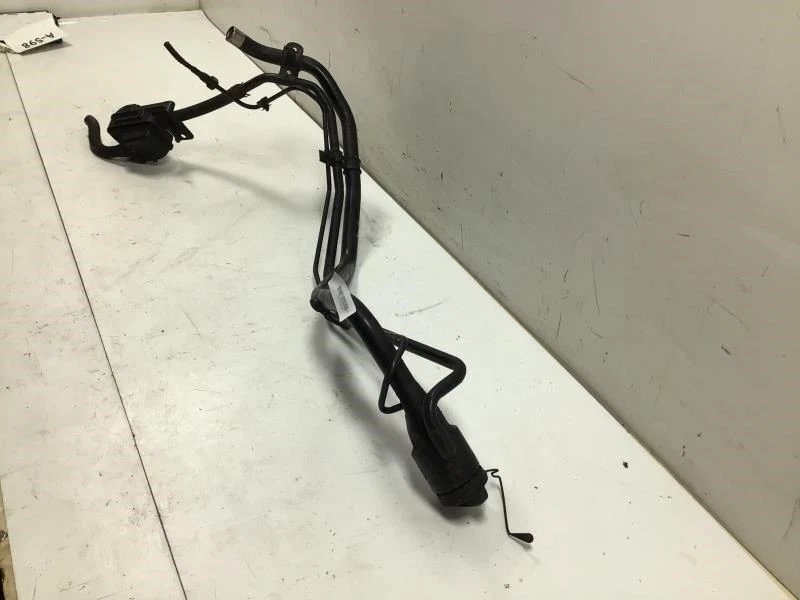 2007 TOYOTA SIENNA VAPOR CANISTER FILTER OEM+ - Image 2 of 4