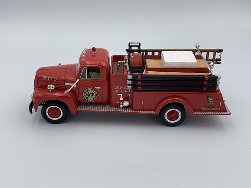 1994 First Gear 1957 R-190 International Fire Truck Marx Toys 1/34 Scale NIB - Picture 3 of 6