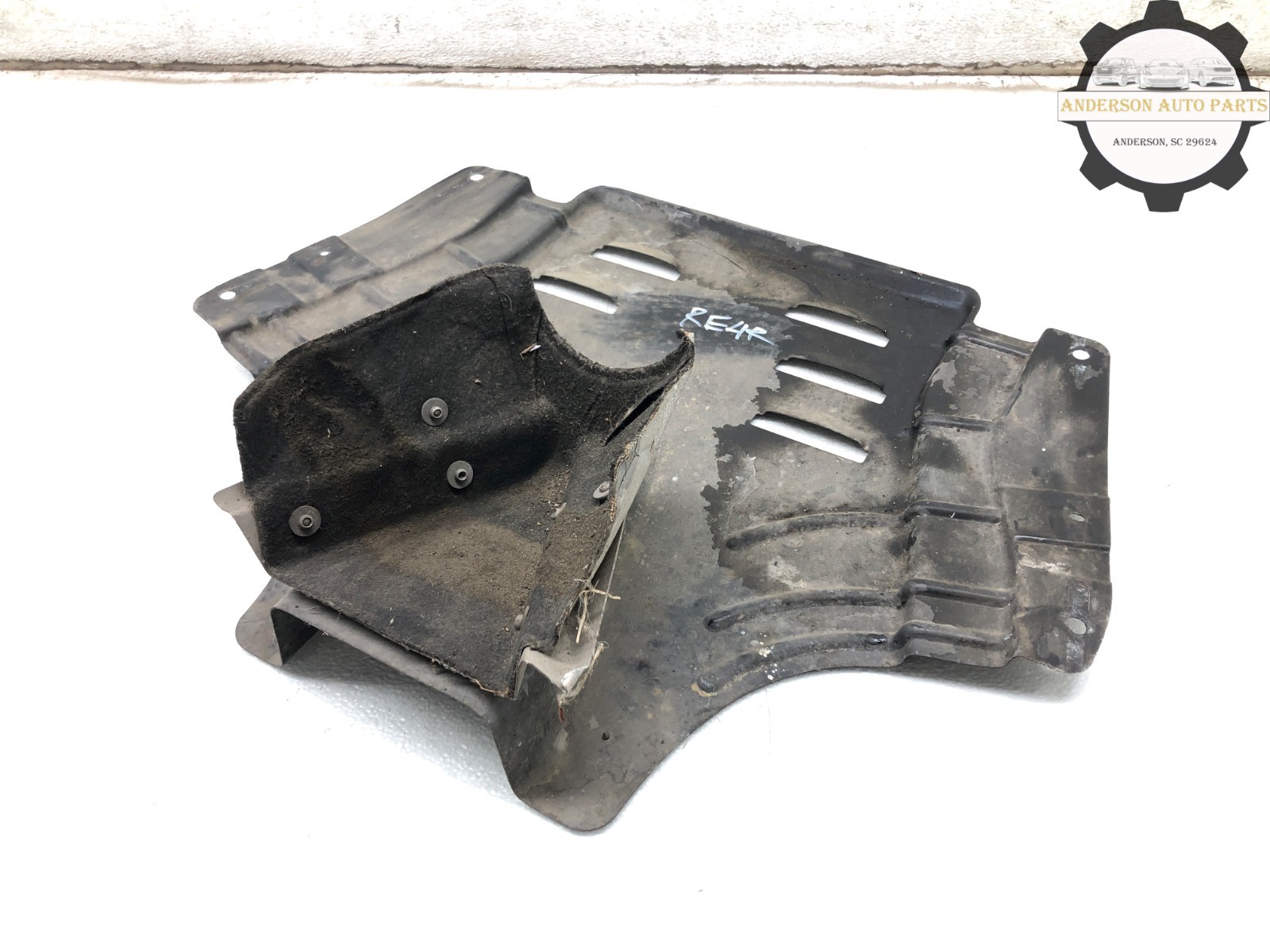 2014-2020 MASERATI QUATTROPORTE REAR UNDERBODY SPLASH SHIELD COVER OEM